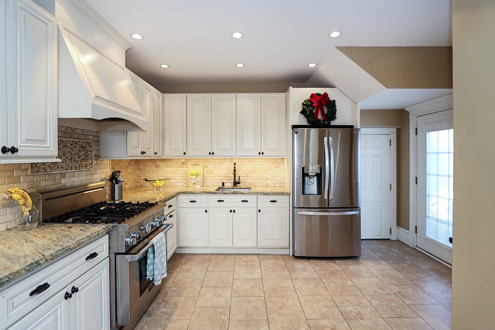 35 Francis Terr, Glen Cove 13-min