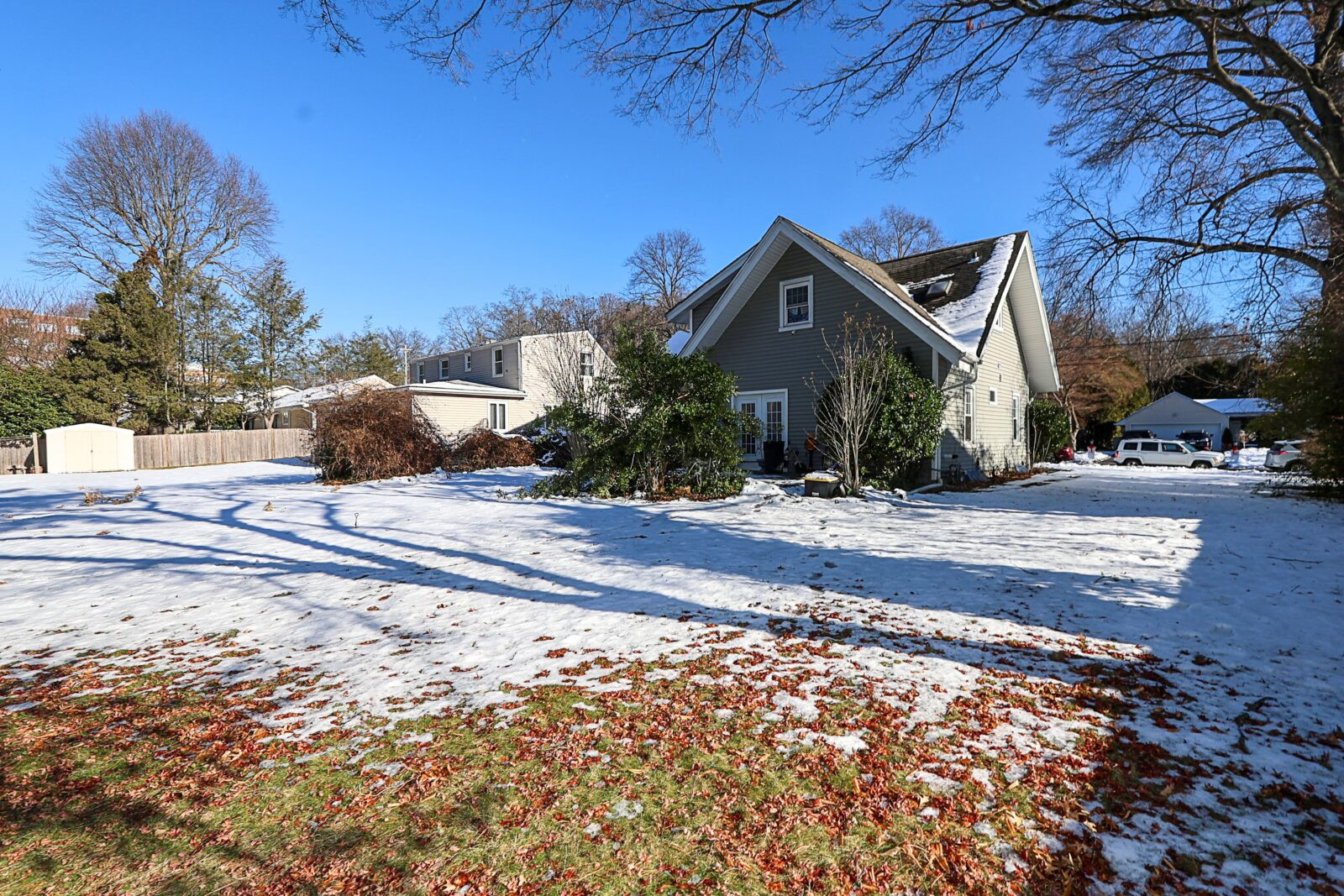 35 Francis Terr, Glen Cove 25-min