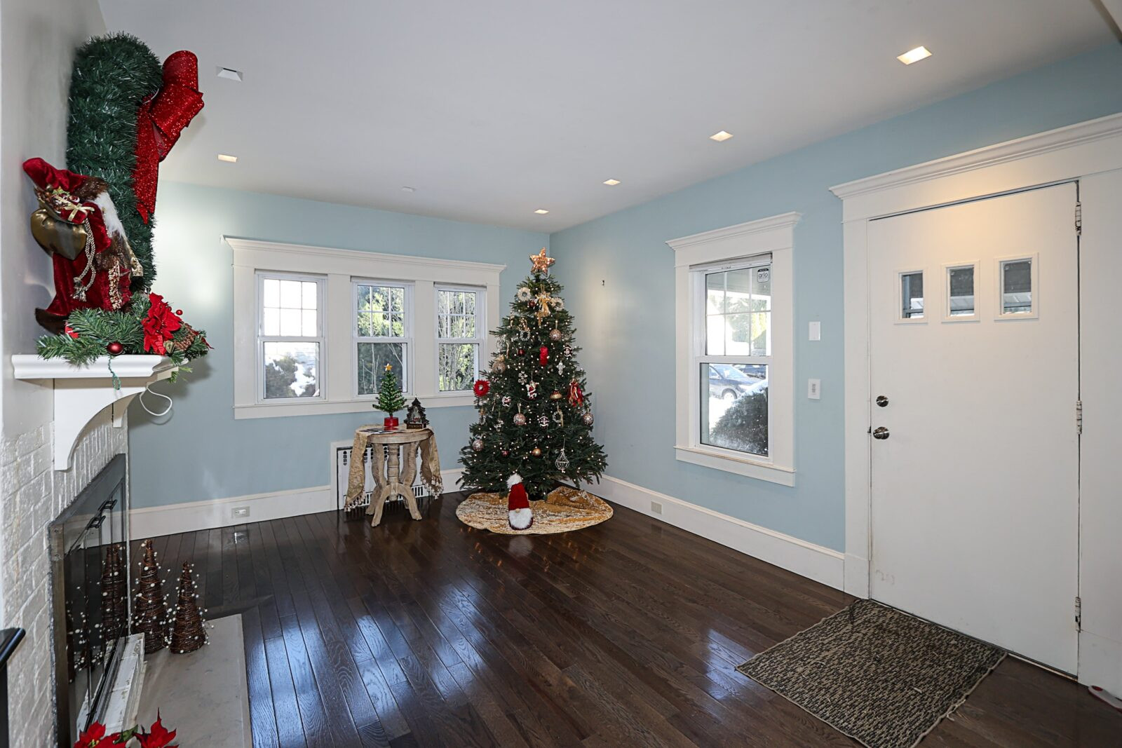 35 Francis Terr, Glen Cove 7-min