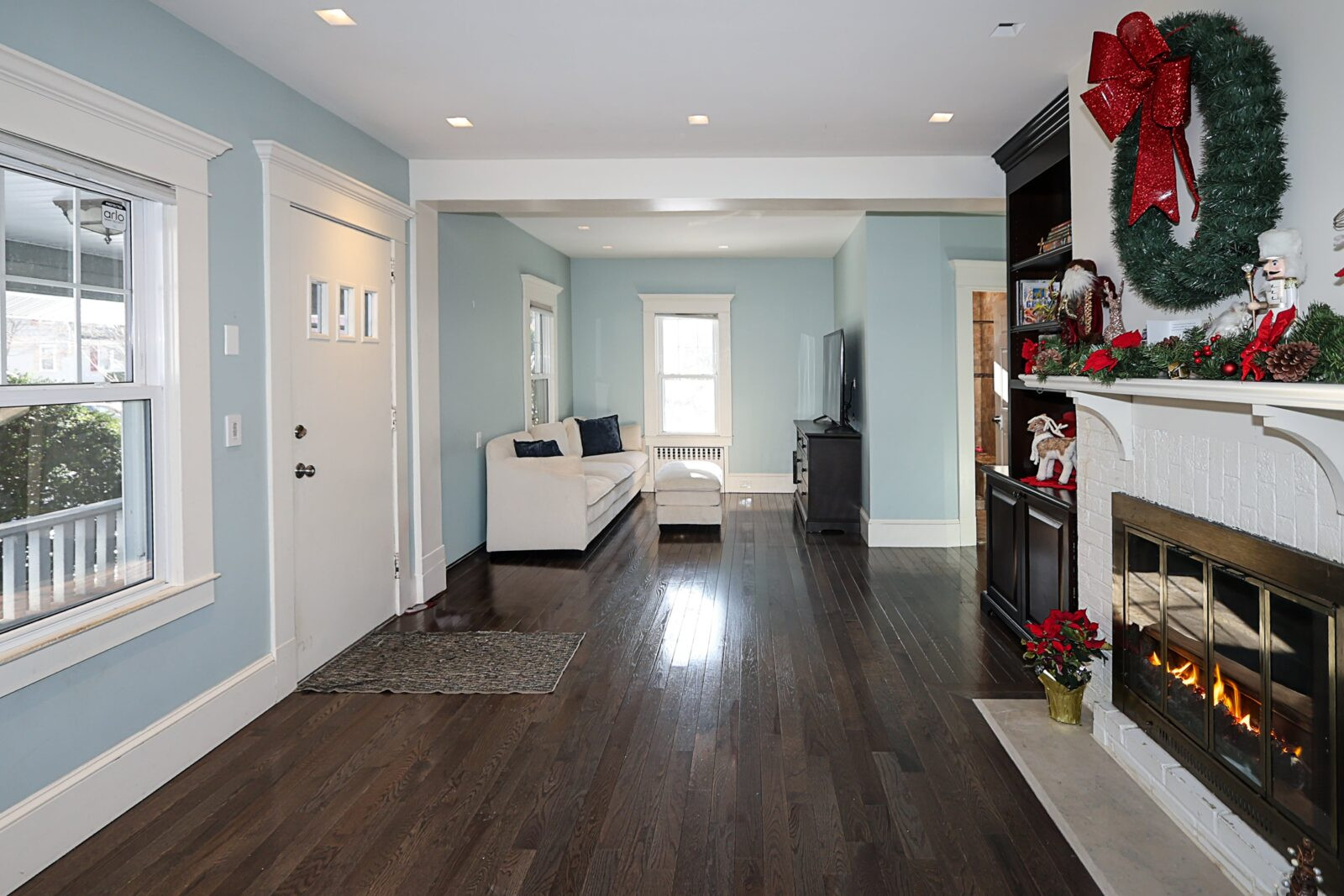 35 Francis Terr, Glen Cove 8-min